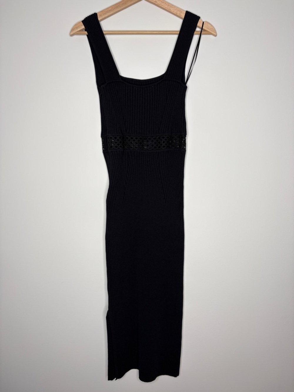House of Harlow 1960 Black Ribbed Midi Dress with Waist Panel - Picture 8 of 8
